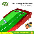 Portable mini golf bureau golf putting green set